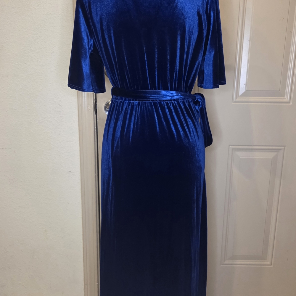NWOT Fraiche by J Velvet Faux Wrap Dress - Picture 3 of 3